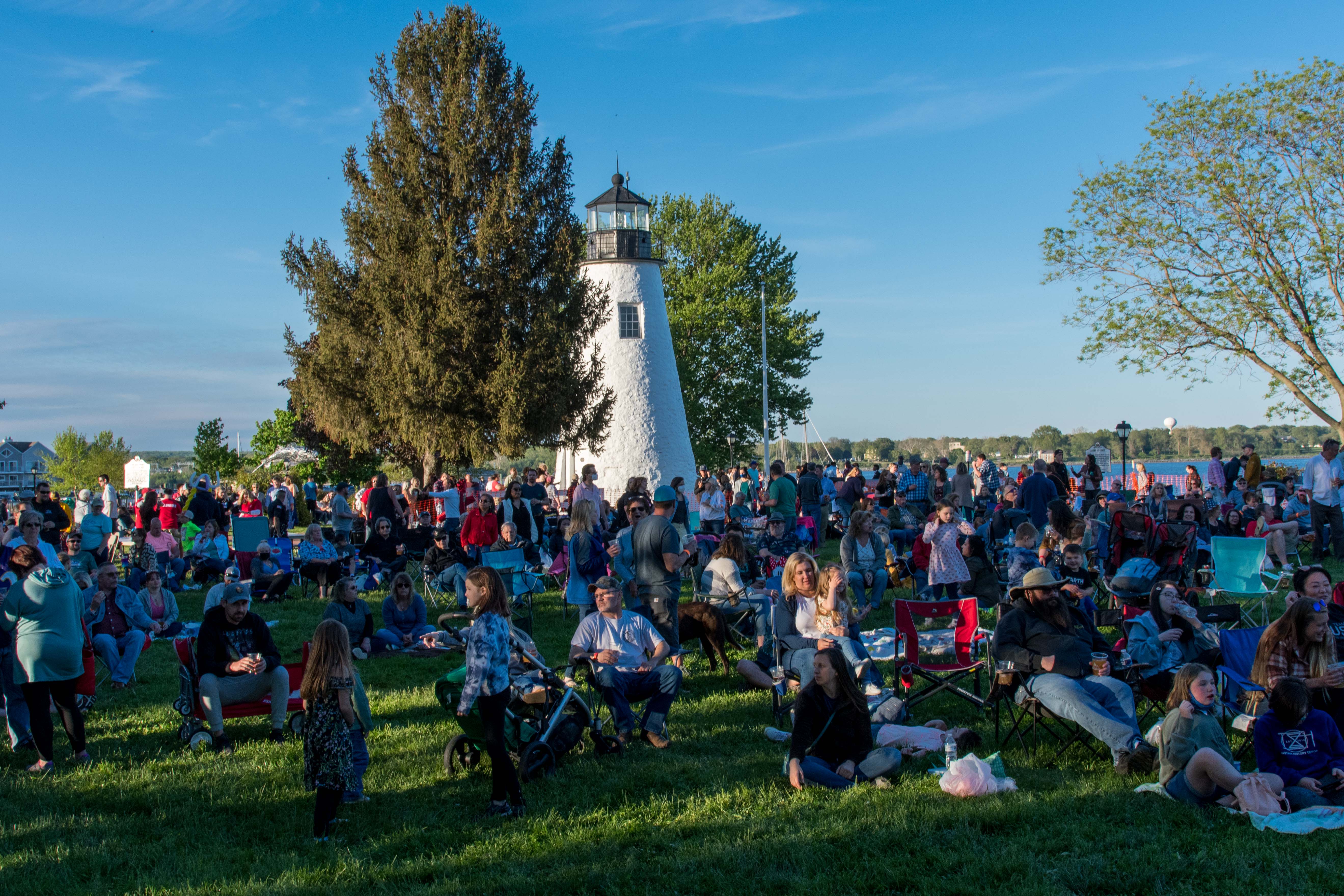 The Wilburn Company Headliners Stage at Concord Point